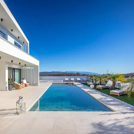 Milly Villa Vrh (Krk)