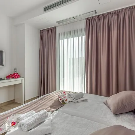 Milly Villa *