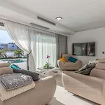 וילה Milly Vrh (Krk)